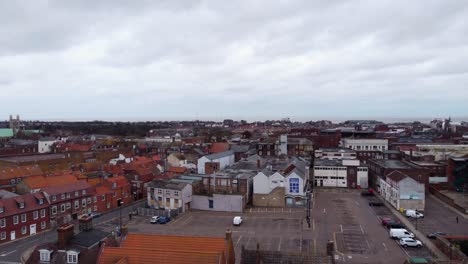 Aerial-rising-drone-shot-of-great-yarmouth-town