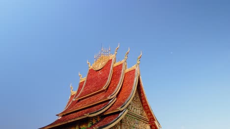 techo arqueado del templo