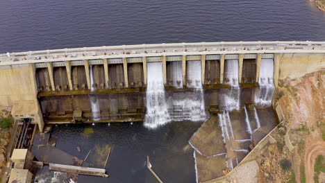 how lovely to see the dams full again