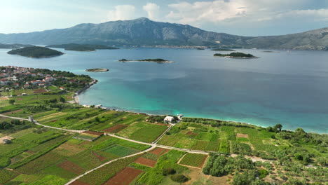 Metraje-Lento-Sobre-La-Isla-De-Korcula-En-Croacia