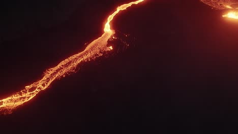 fotografía de un avión no tripulado del volcán litli hrutur en islandia con niebla y humo 10