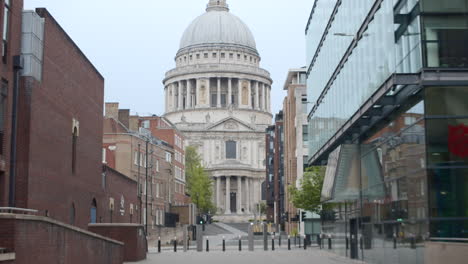 St.-Pauls-Cathedral,-London,-Im-Lockdown,-Leere-Stadt,-Covid-Pandemie,-2020