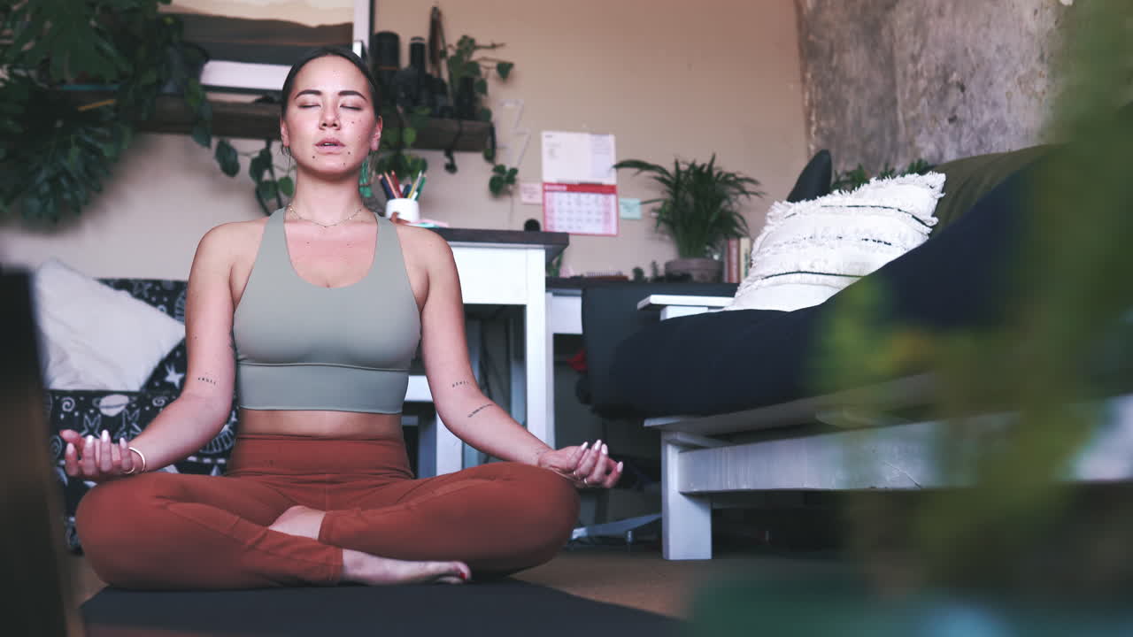 el yoga me mantiene tranquilo y concentrado.