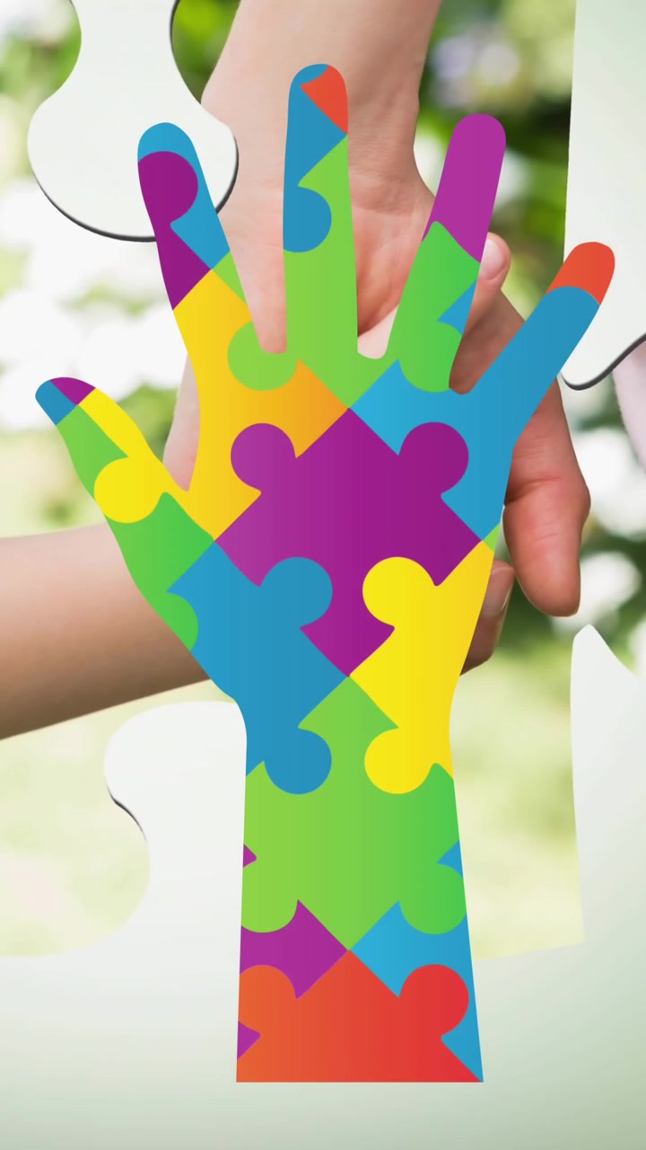 Animazione di mano formata da pezzi di puzzle colorati su madre e figlio