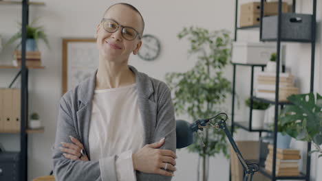 confident business woman in modern office