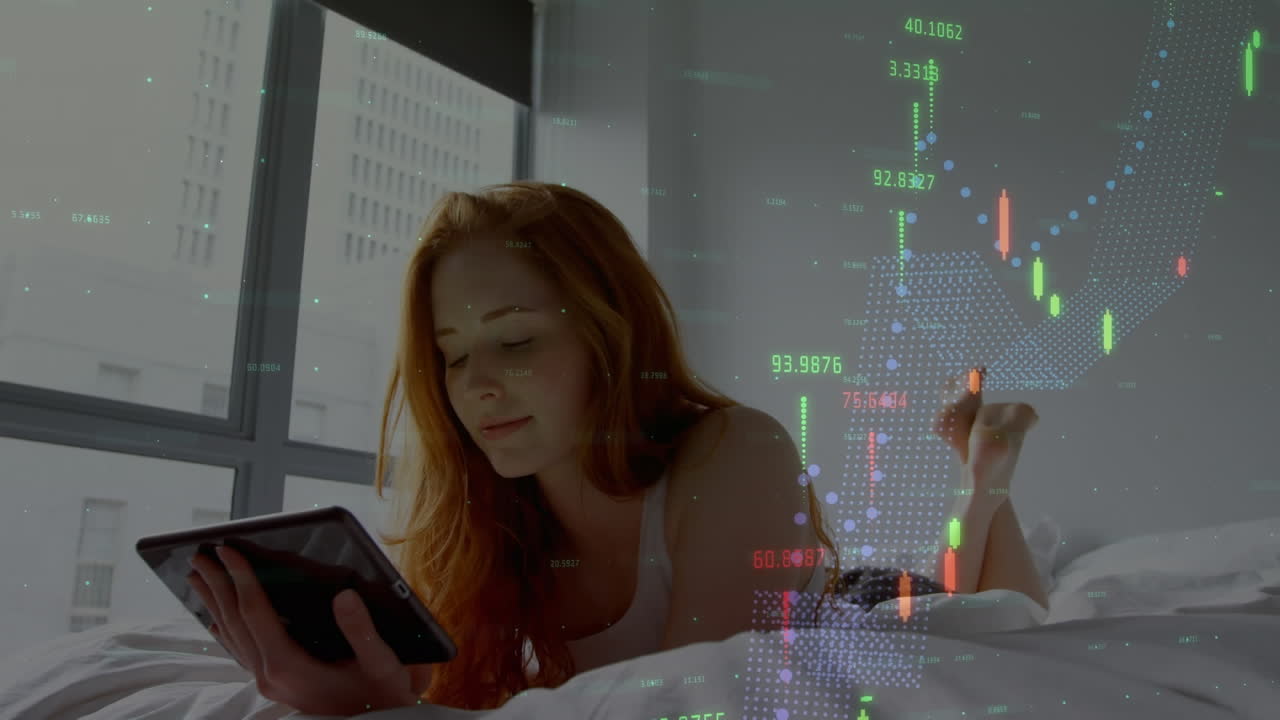 태블릿을 가진 여성에 대한 데이터 처리 애니메이션