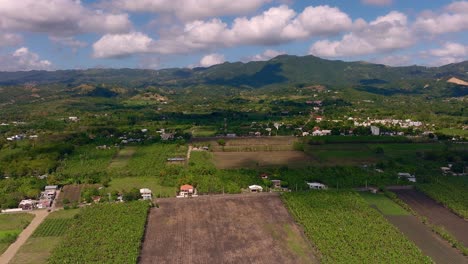 Campo-De-Moca-En-La-Provincia-De-Espaillat,-Región-Del-Cibao-De-República-Dominicana