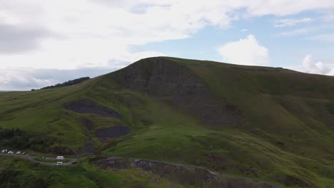 Parque-Nacional-Peak-District-Con-Colinas-Verdes-En-Inglaterra---Disparo-De-Drones