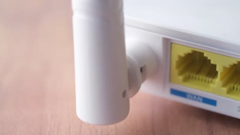 primer plano de un router wi-fi