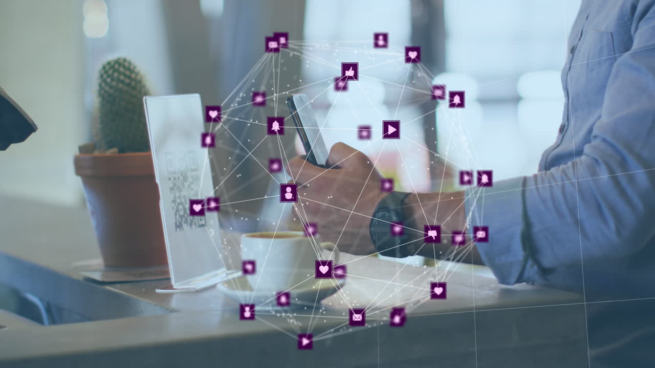 animación de la red de conexiones con iconos sobre el hombre caucásico escaneando código qr