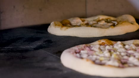 Close-up-of-Italian-pizza-baking-in-the-oven