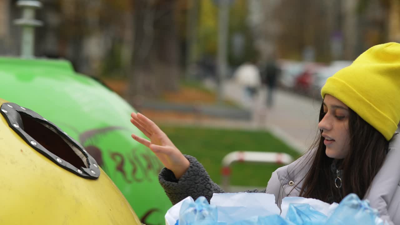 recycling de niñas adolescentes