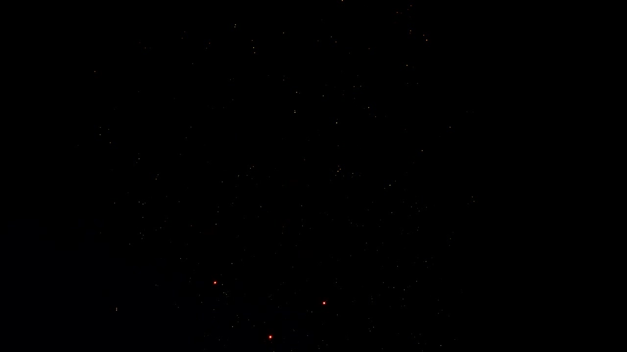 어두운 배경 에 있는 휴일 불꽃놀이