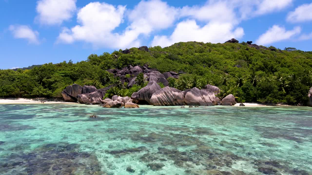 seychelles la digue rocas aérea drone21.mp4