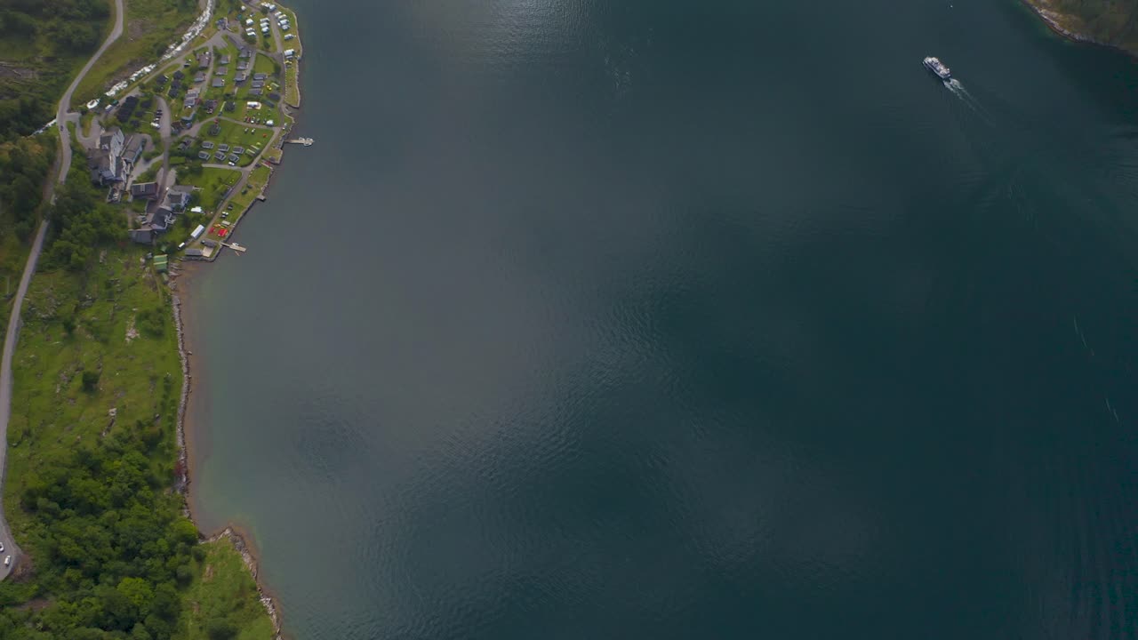 노르웨이 게이랑에르 피요르드의 공중 드론 촬영