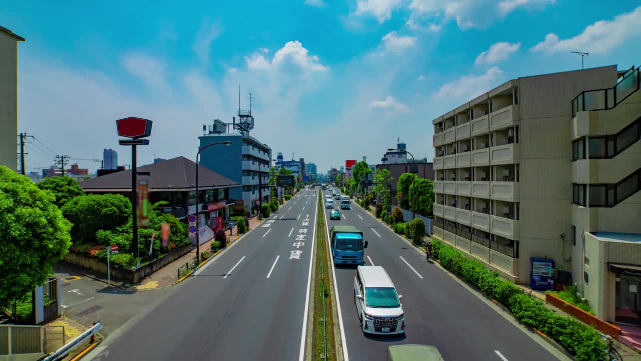 도쿄의 도시 거리에서 교통체증의 타임스 화면