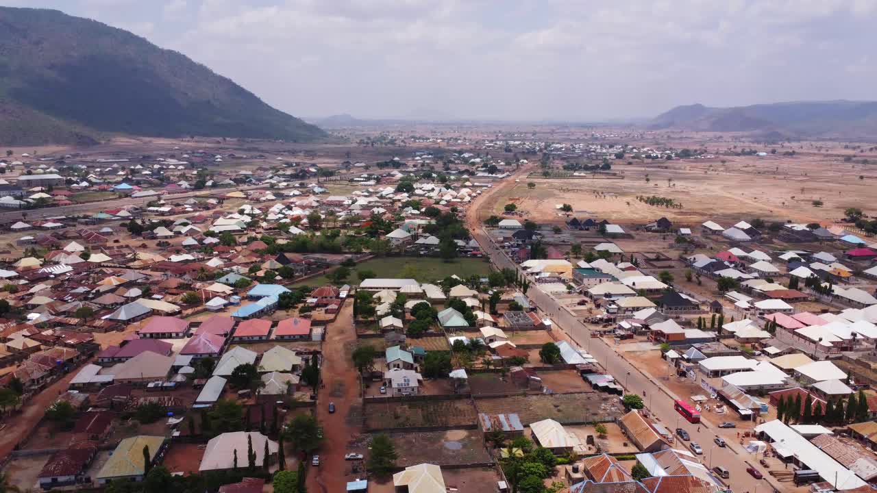 Static overview of a beautiful town in the Nigerian countryside.