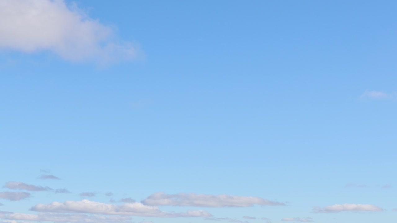 짧은 기간 동안 포착 된 구름 움직임