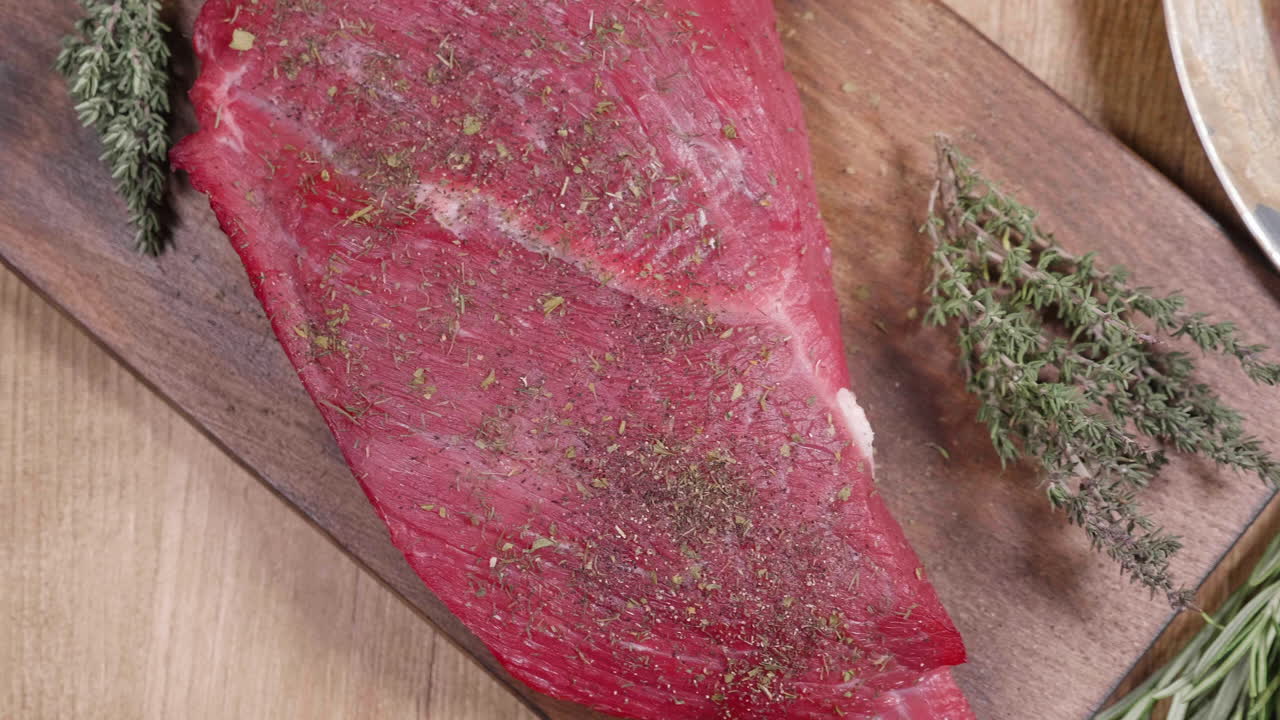 Meat with rosemary and thyme
