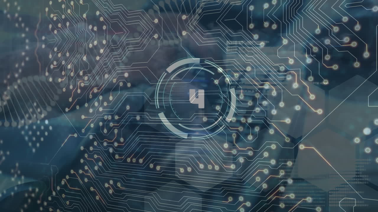 animación de escaneo de alcance y placa de circuito de computadora sobre las manos escribiendo en el teclado