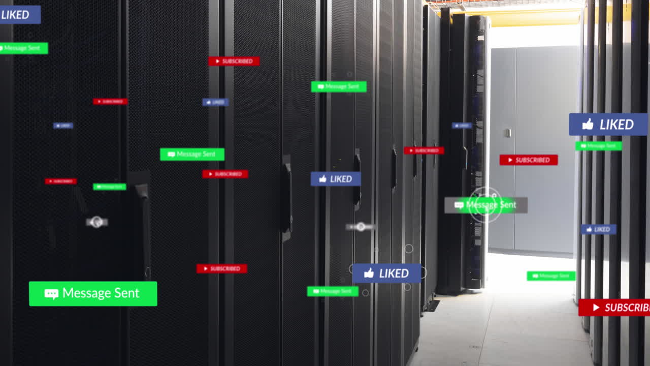 animación de iconos de redes sociales flotando contra la sala del servidor de la computadora