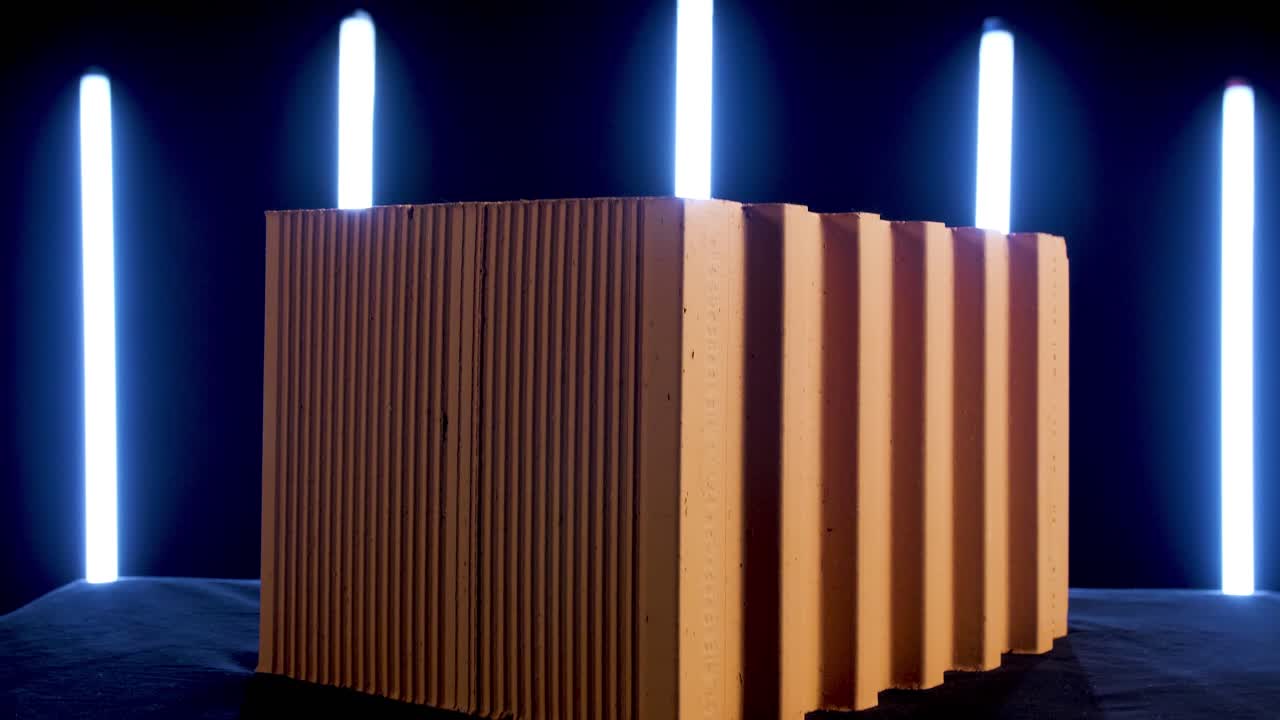 bloque de ladrillo naranja