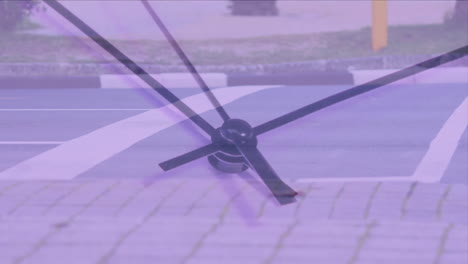 animación del reloj sobre el fondo de la ciudad