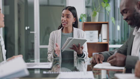 tablet, group of business people with woman boss
