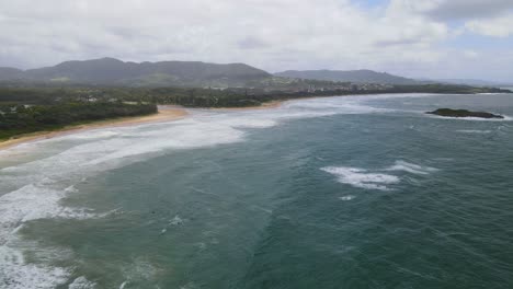 Aerial-View-Of-Little-Muttonbird-Island,-Coffs-Creek,-And-Park-Beach---Coffs-Harbour,-NSW,-Australia