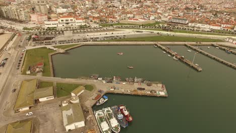 Vista-Aérea-De-La-Playa-En-La-Ciudad-De-Povoa-De-Varzim-Portugal