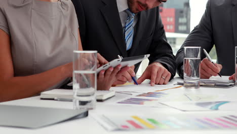 Business-people-working-together-at-meeting