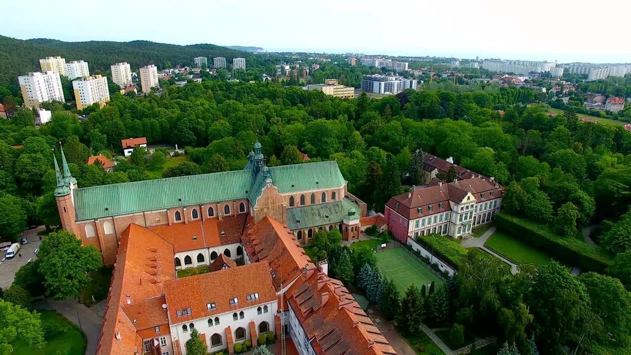 desde el aire: parque público oliwa en sopot, polonia
