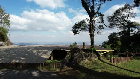 Free-flight-ramp-at-Extrema---Minas-Gerais---Brazil,-revealing-amazing-nature-with-hills-and-trees-3