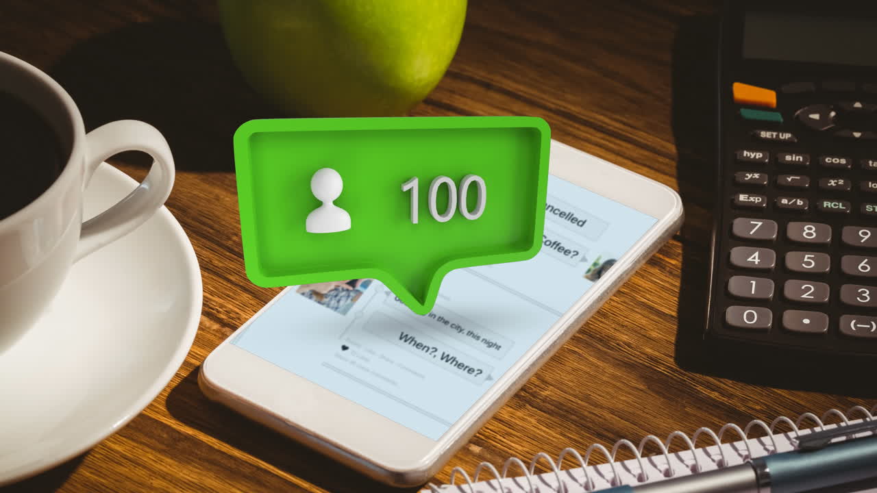 el compuesto digital muestra una configuración de mesa con el crecimiento de la tecnología y las redes sociales.