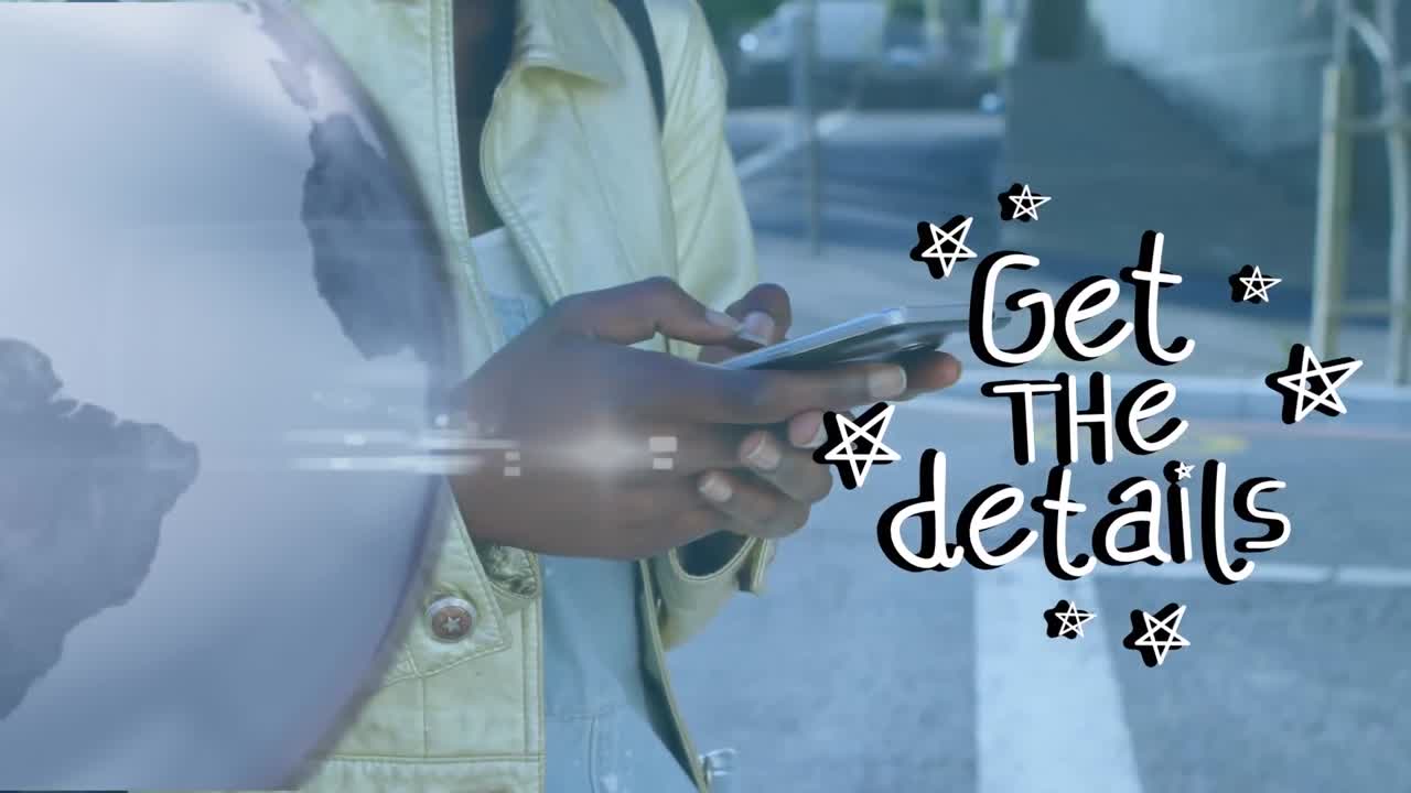 animación del globo y obtener los detalles sobre las manos de la mujer afroamericana usando un teléfono inteligente