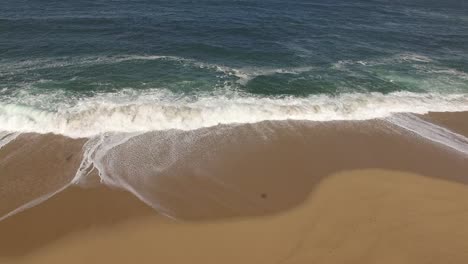 crashing waves on the beach