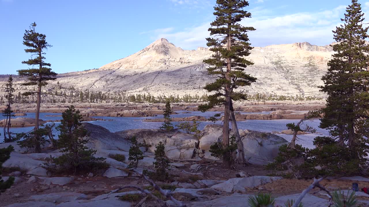 etablering skud af desolation wilderness i sierra nevada bjergene californien