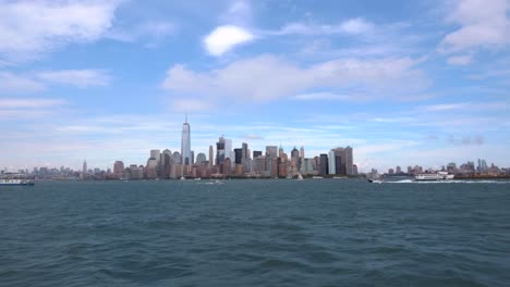 Long-Shot-of-Downtown-New-York-and-Boats-Passing