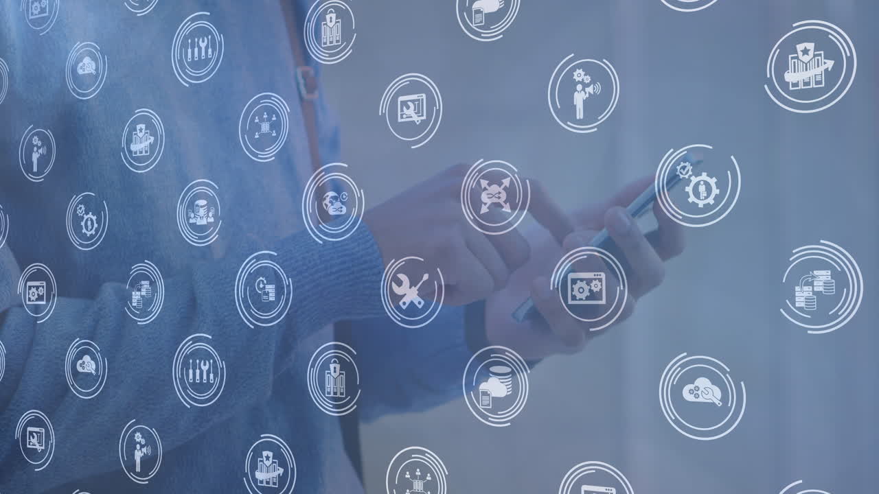 animación de conexiones con iconos tecnológicos sobre las manos de un hombre caucásico que usa un teléfono inteligente