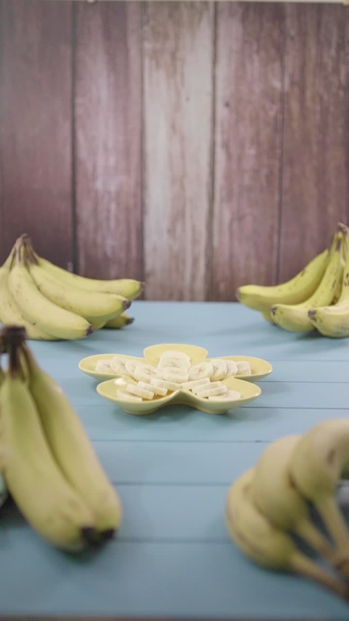 rebanadas de plátano con sabor a fruta para la preparación del iftar