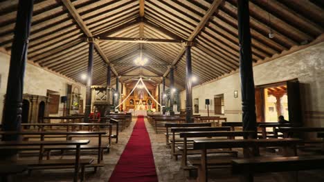 Pan-shot-of-Interior-of-the-Jesuit-Mission-church-in-San-Ignacio-de-Velasco,-Bolivia