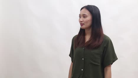 웃는 아시아 여성의 초상화