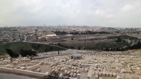 ciudad vieja de jerusalén y la cúpula de la roca