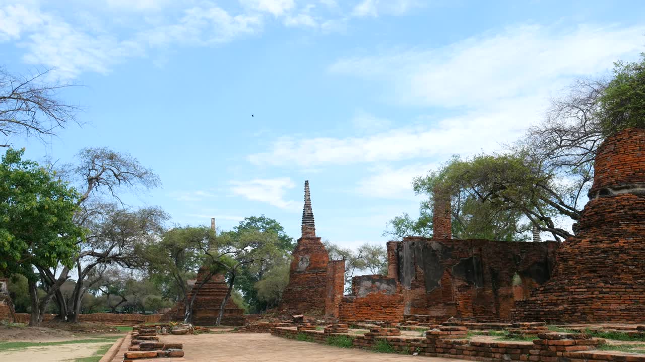 las ruinas del templo de ayutthaya, wat maha que ayutthayi como sitio del patrimonio mundial, tailandia. parque histórico de ayutathaya