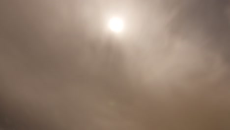 lapso de estrellas de superluna y estrellas con nubes