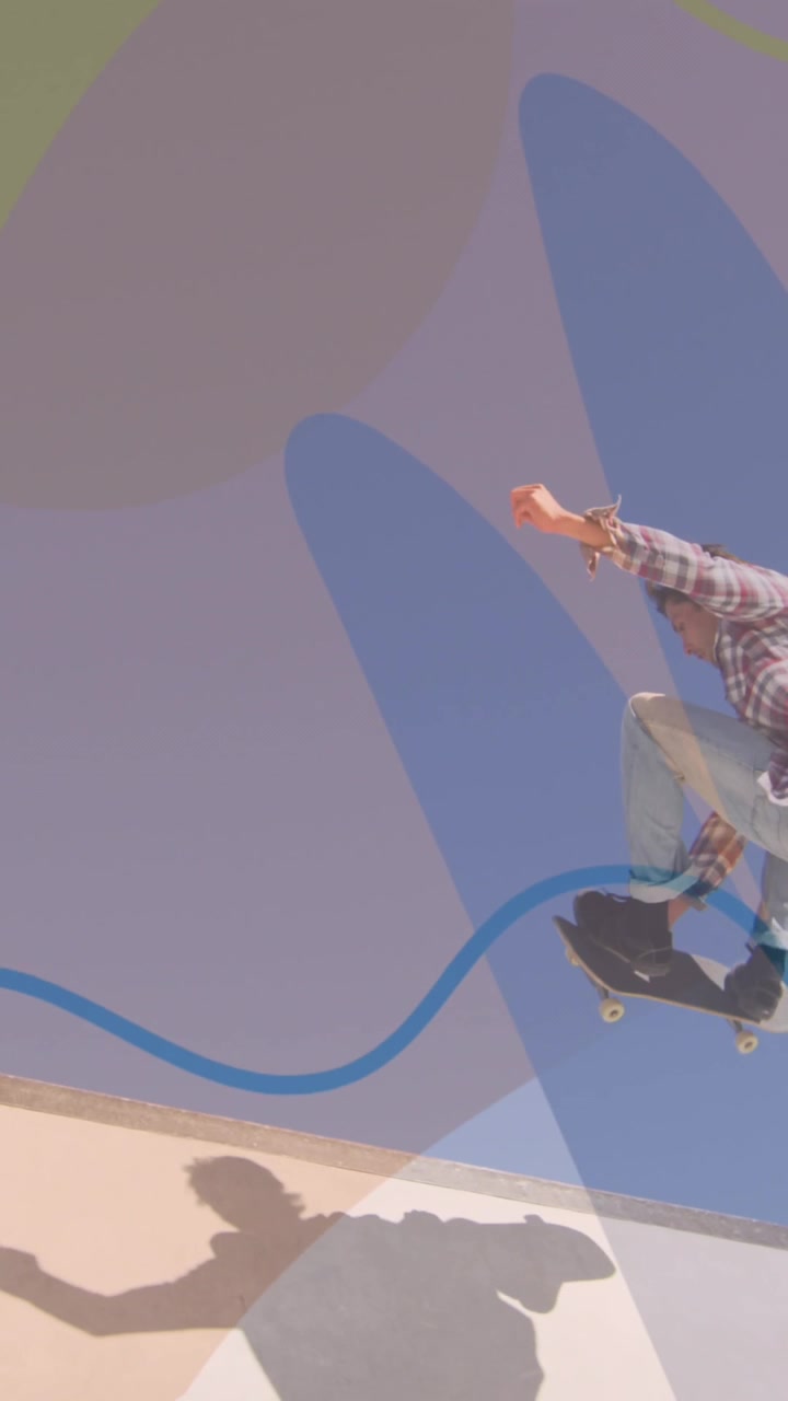 Animação de formas coloridas sobre homem caucasiano andando de skate