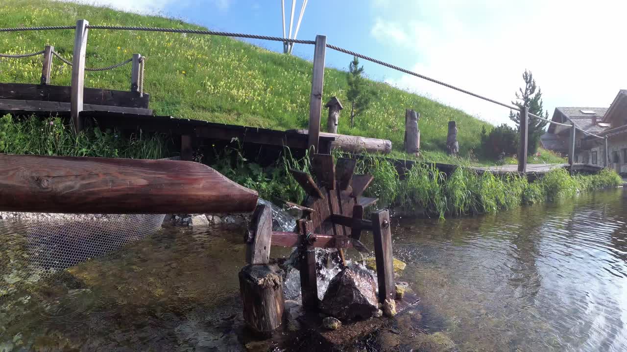 스태빌라이저에서 dji mavic air와 yi 4k+로 이탈리아 백운석에서 하이킹