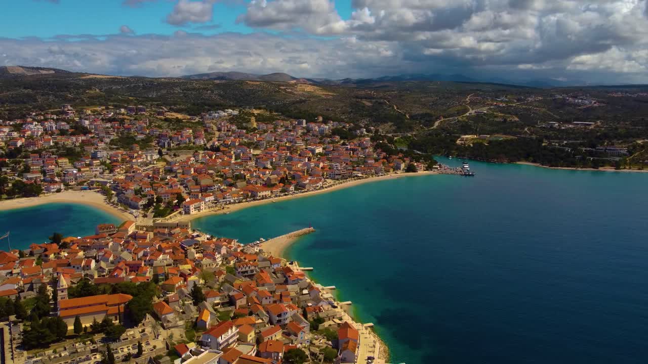 4K tracking shot over the island town of Primo&scaron;ten, Croatia