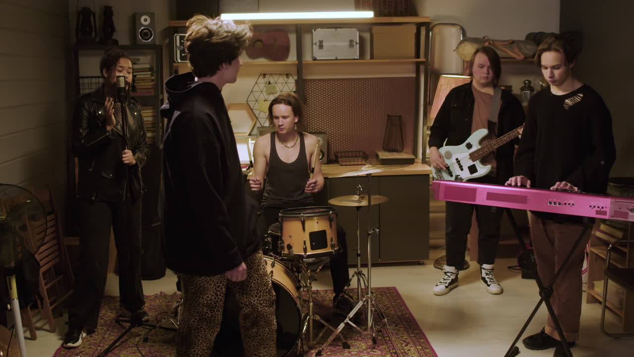 스튜디오의 음악 그룹