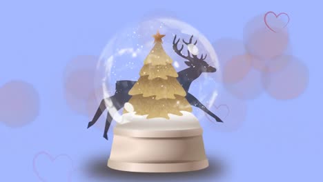 Sternschnuppen-Um-Den-Weihnachtsbaum-In-Einer-Schneekugel-Vor-Laufenden-Rentieren-Und-Roten-Herzsymbolen